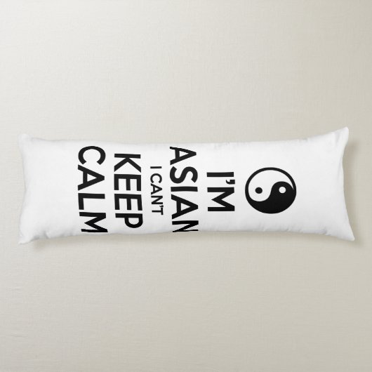 Ik ben Aziatisch dat ik geen kalm kan houden. Lichaamskussen (Achterkant)