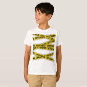 Ik ben beledigd politie tape niet kruisen t-shirt (Voorkant volledig)