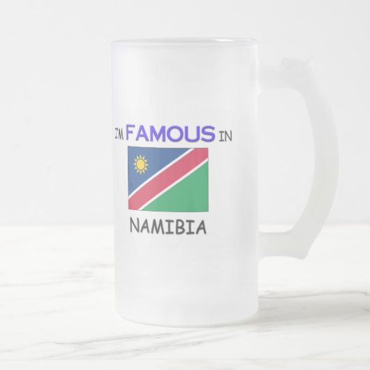 Ik ben beroemd in NAMIBIA Matglas Bierpul (Rechts)