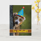 Ik ben Chuffed Funny Birthday met Lemur op Boom Kaart (Gele Bloem)