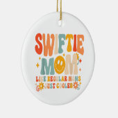 Ik ben de coole moeder, ik ben Retro Groovy M Keramisch Ornament (Rechts)