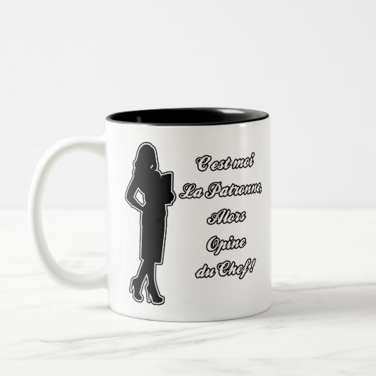 IK BEN DE PATRONNE, DUS DE KANT VAN HET HOOFD. TWEEKLEURIGE KOFFIEMOK (Links)