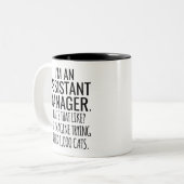 Ik ben een assistent-manager... wat is dat net als tweekleurige koffiemok (Voorkant links)