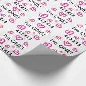 Ik ben ÉÉN Cute Pink Hearts Custom Name 1 Year Old Cadeaupapier (Hoek)