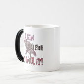 Ik ben een meisje dat ik er overheen krijg magische mok (Voorkant links)