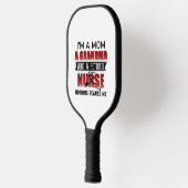 Ik ben een moeder, een oma en een gepensioneerde v pickleball paddle (Links)
