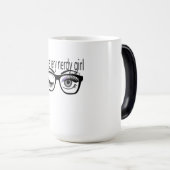 Ik ben een nerdy meisje met Paarse oogschaduw Magische Mok (Voorkant rechts)