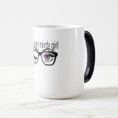 Ik ben een nerdy meisje met roze oogschaduw magische mok (Voorkant rechts)