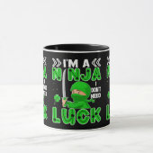 Ik ben een Ninja die ik niet nodig heb, Luck St. P Mok (Midden)