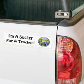 Ik ben een sukkel voor een trucker. bumpersticker (Op Truck)