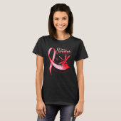 Ik ben een Survivor Dragonfly Red Ribbon Stroke T-shirt (Voorkant volledig)