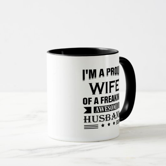 Ik ben een trotse vrouw van een geweldige man mok (Voorkant rechts)