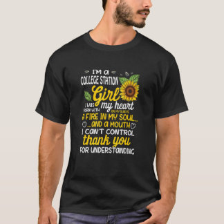 Ik ben een universiteitsmeisje, ik ben geboren met t-shirt