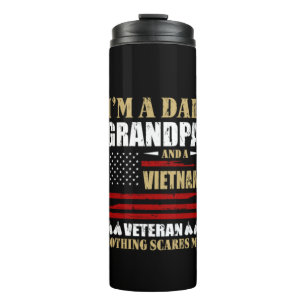 Ik ben een vader, opa en een Vietnam Veteraan. Thermosbeker