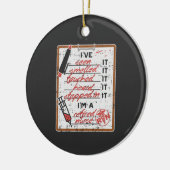 Ik ben een vermoeide verpleegster keramisch ornament (Links)