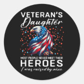 Ik ben een veteranendochter die de meeste mensen n ronde sticker (Voorkant)