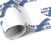 Ik ben een vrouw die me blauw ziet stemmen cadeaupapier (Rol Hoek)