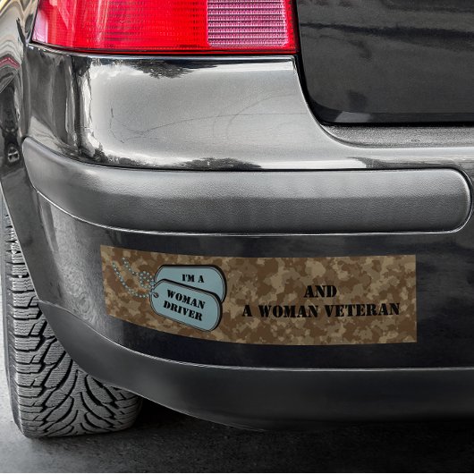 Ik ben een Vrouw Driver en Vrouw Veteraan Camoufla Bumpersticker
