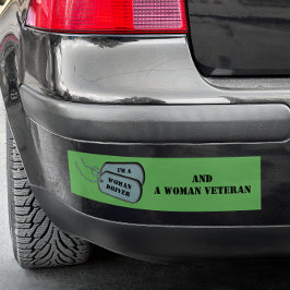 Ik ben een Vrouw Driver en Vrouw Veteraan Groen Bumpersticker