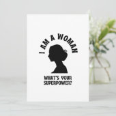 Ik ben een vrouw wat je supermacht is aankondiging (Staand voorkant)