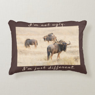 Ik ben geen lelijke wildebeest foto met tekst accent kussen