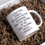 Ik ben gek op het Gezegde van Coffee Funny Morning Koffiemok<br><div class="desc">Dit ontwerp werd gecreeerd door digitale kunst. Het kan worden gepersonaliseerd door de aanpassingsknoop te klikken en de kleur te veranderen, een naam, initialen of uw favoriete woorden toe te voegen. Neem contact met me op colorflowcreations@gmail.com als je dit ontwerp op een ander product wilt gebruiken. Bekijk meer van mijn...</div>