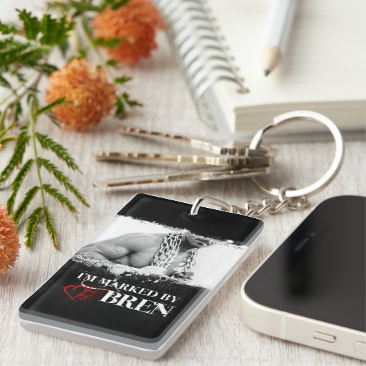 Ik ben gemarkeerde Sleutelhanger: Bren Sleutelhanger (Voorkant Rechts)