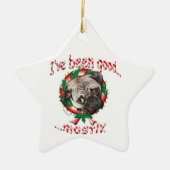 Ik ben goed geweest... meestal. Pug-kerstversierin Keramisch Ornament (Voorkant)