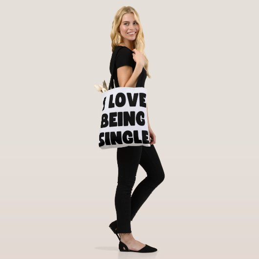 Ik ben graag single tote bag (Op model)