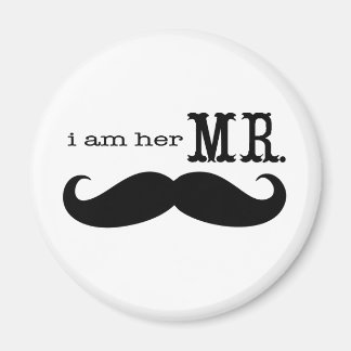 Ik ben haar Mr Mustache Grooms Gifts. Magneet
