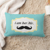 Ik ben haar Mr Mustard Yellow Mustache Pillow. Kussen (Deken)