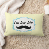 Ik ben haar Mr Mustard Yellow Mustache Pillow. Kussen (Deken)