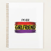 Ik ben haar vriendin Regenboog Pride Vector T-shir Planner (Voorkant)