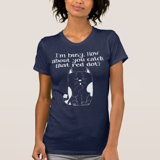 Ik ben het druk dat je de Red Dot Cat T-Shirt vang (Voorkant)
