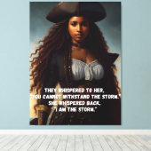 Ik ben het Storm Black Woman Pirate Art Canvas Afdruk (Insitu (Houten vloer))