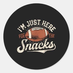 Ik ben hier net voor de snacks Funny Fantasy Footb Ronde Sticker