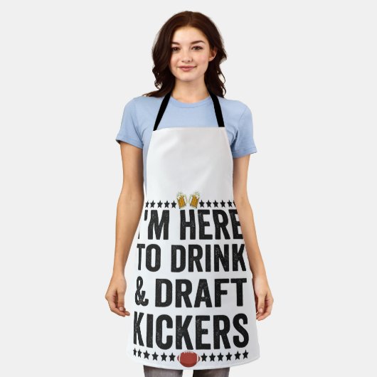 Ik ben hier om te drinken en concept kickers grapp schort (Gedragen)