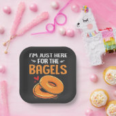 Ik ben hier voor het Joodse eten van de Bagels Papieren Bordje (Feest)