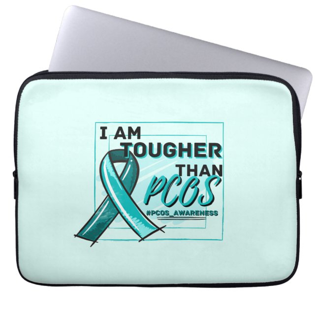 IK BEN HOGER DAN PCOS PCOS BEWUSTMAAK Blauwgroen L Laptop Sleeve (Voorkant)