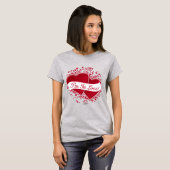Ik ben in de liefde! Rode harten T-shirt (Voorkant volledig)