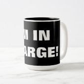 IK BEN IN HANDEN! TWEEKLEURIGE KOFFIEMOK (Voorkant rechts)