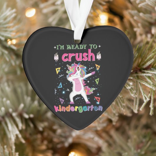 Ik ben klaar om de kindertuin te snoeien. ornament (Boom)