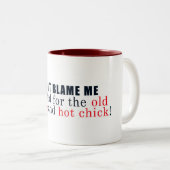 Ik ben me niet schuldig tweekleurige koffiemok (Voorkant rechts)