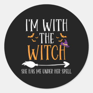 Ik Ben Met De Heks Grappige Halloween Koppelkostuu Ronde Sticker