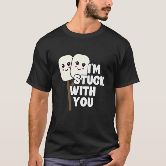 Ik ben met je Marshmallow Campfire Roasting C. T-shirt (Voorkant)