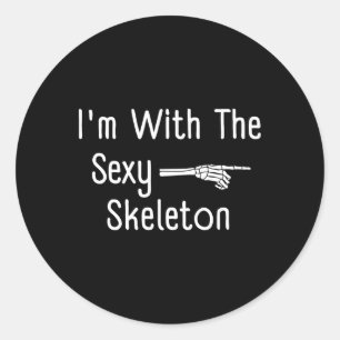 Ik ben met mijn skelet Halloween kostuum Funny Las Ronde Sticker