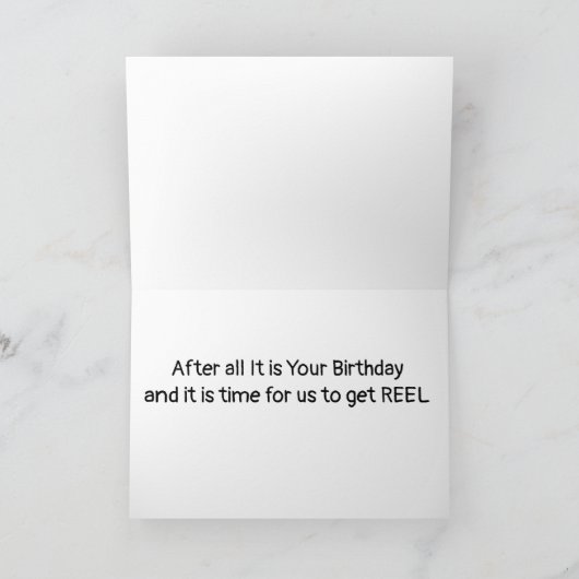 **IK BEN MIJN VISSER AAN HET ROMANSEREN** OP ZIJN  KAART (Binnen)