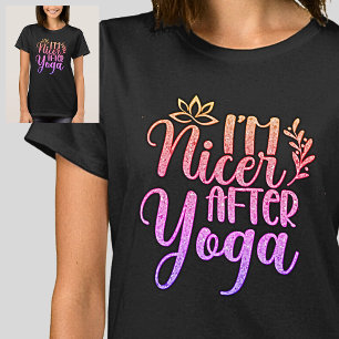 Ik ben Nicer na Yoga Pastels op Black T-shirt