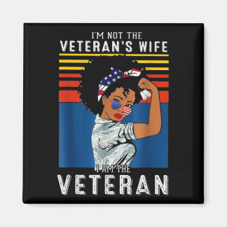 Ik ben niet de vrouw van de Veteraan.. ik ben de v Magneet