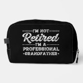 Ik ben niet gepensioneerd, ik ben een professionel toilettasje (Voorkant)